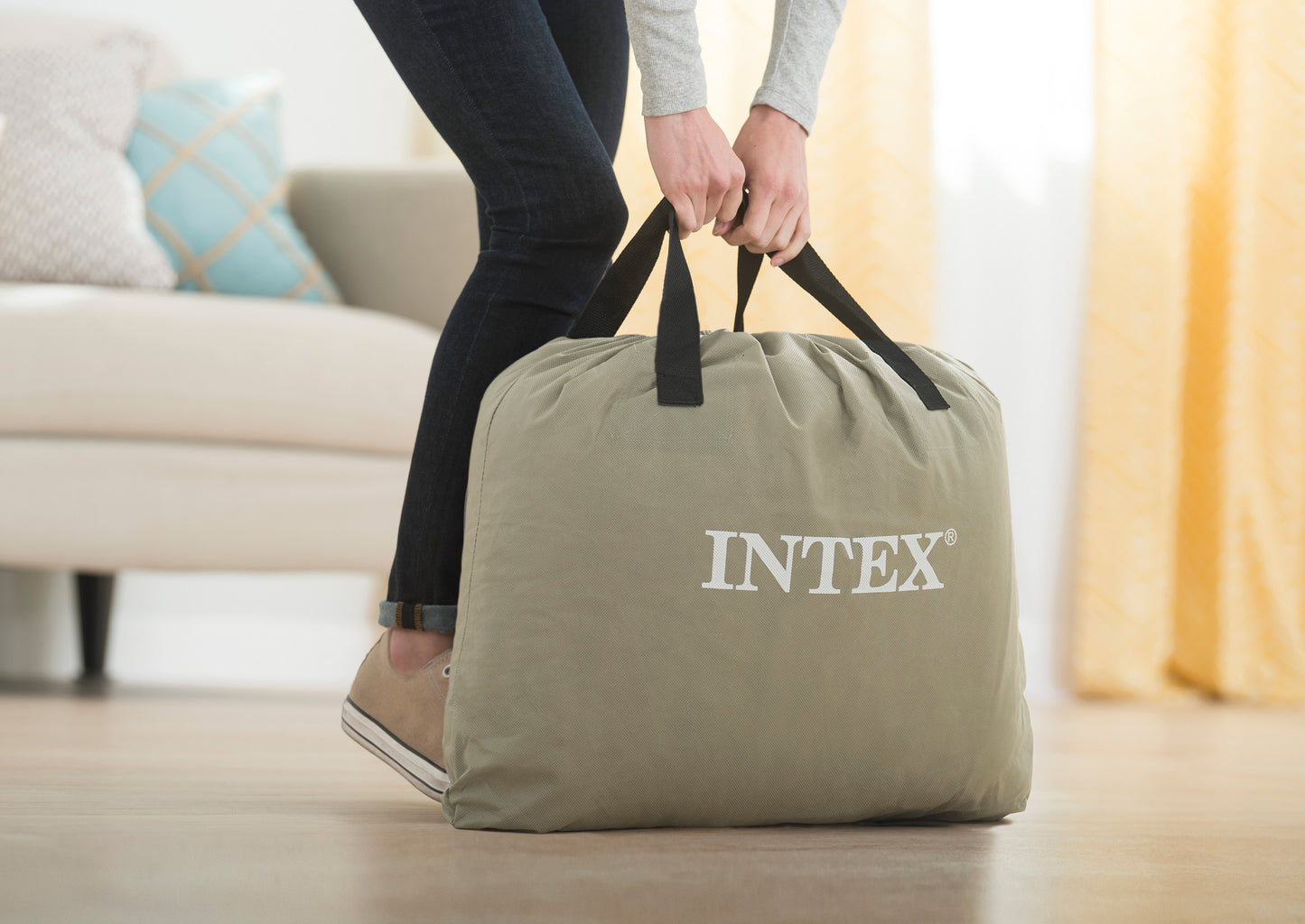 Intex Single (Twin) Deluxe Airbed 33cm 67766